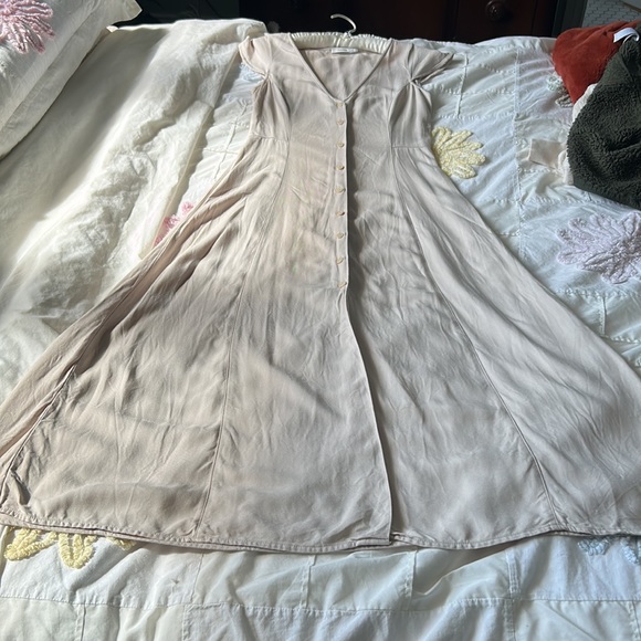 Aritzia Talula Shirt Dress - Picture 6 of 7